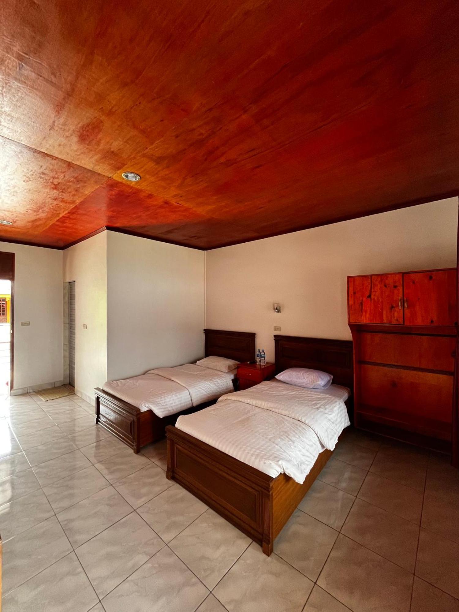 Gokhon Guest House Tuk Tuk Exteriör bild