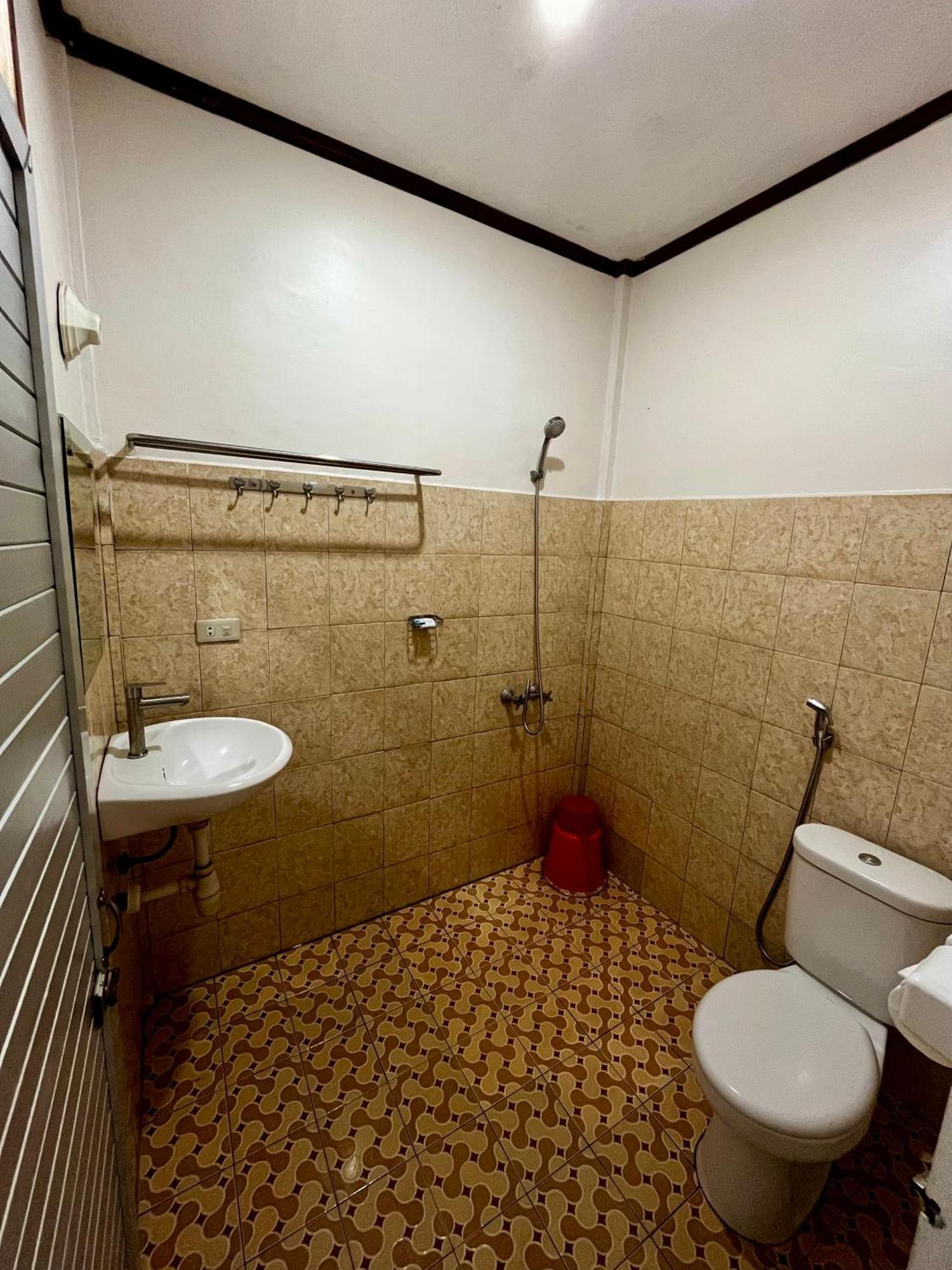 Gokhon Guest House Tuk Tuk Exteriör bild