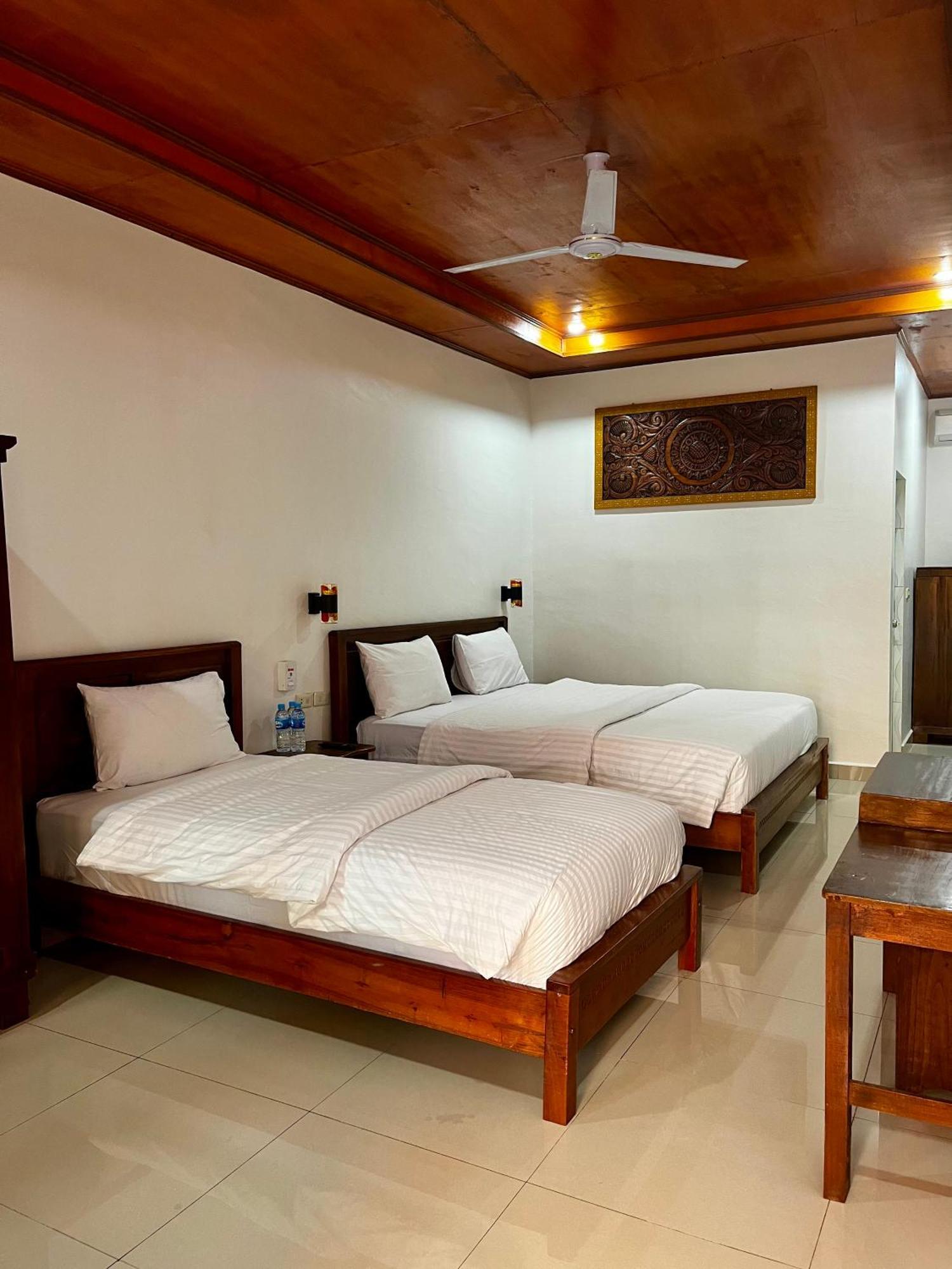 Gokhon Guest House Tuk Tuk Exteriör bild