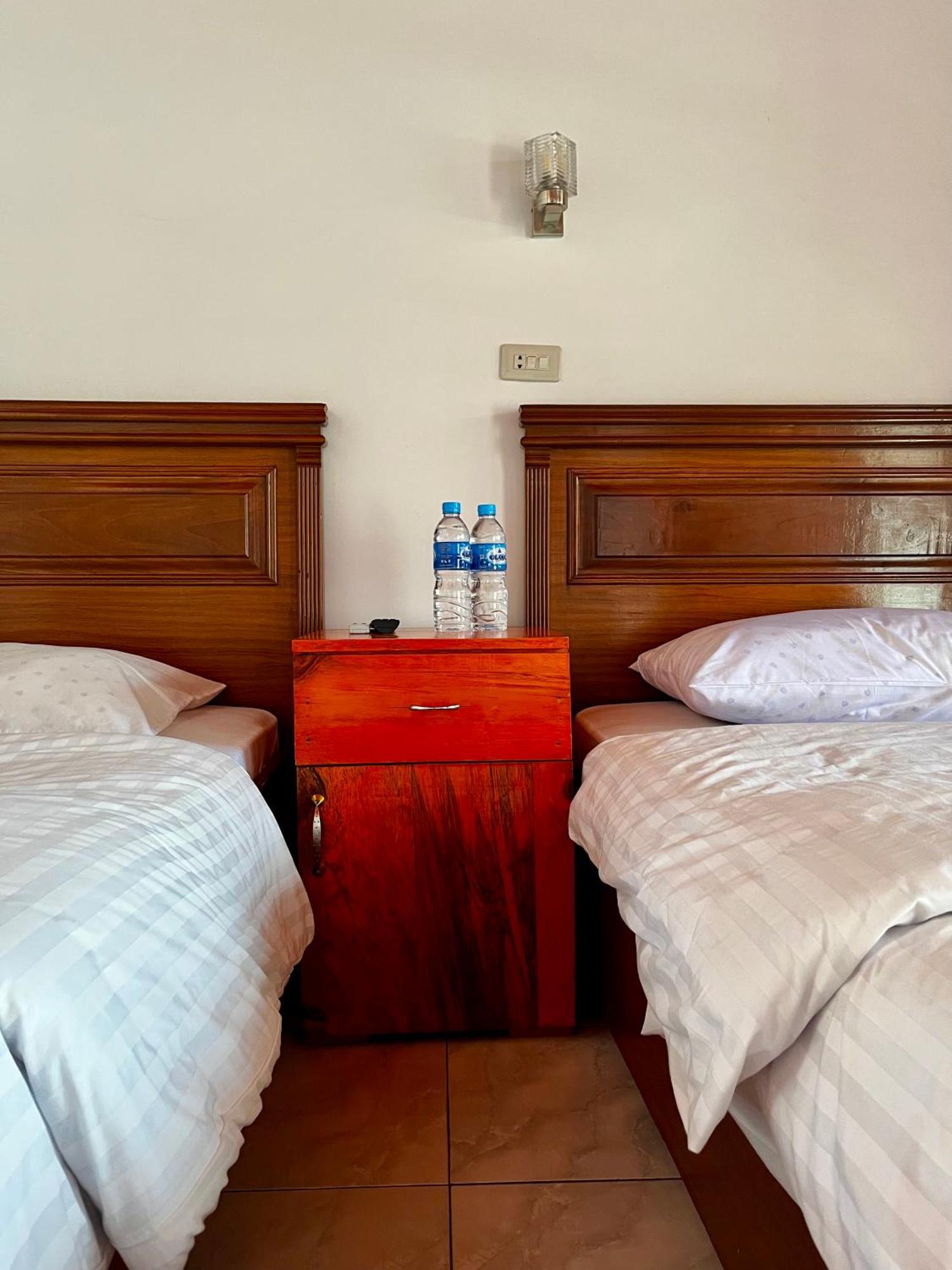 Gokhon Guest House Tuk Tuk Exteriör bild